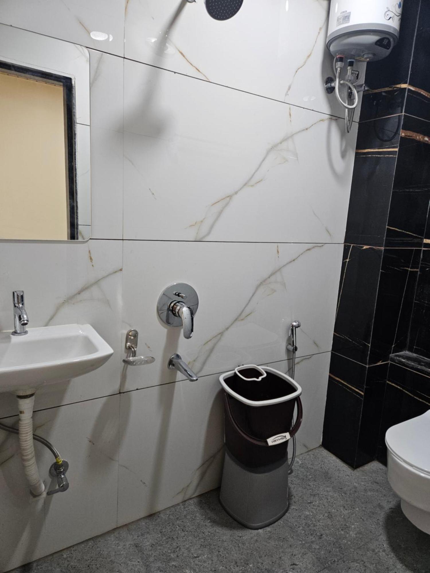 Shri Shiv Ganga Bhakt Niwas Hotel Ujjain Ngoại thất bức ảnh
